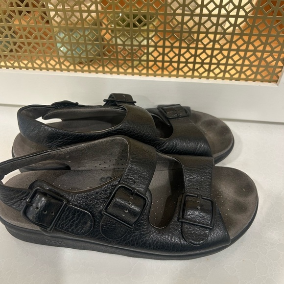 SAS Black Leather Buckle Sandals 8.5 N - Picture 3 of 7